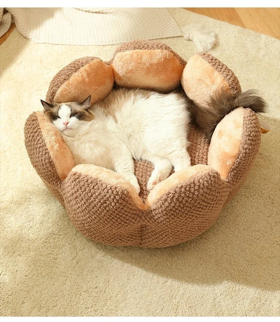 Sweet Dreams Petal-shaped Pet Bed