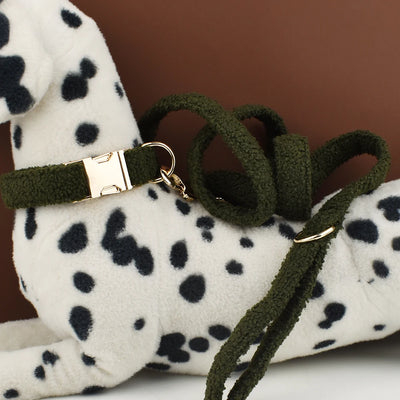 Set aus Hundehalsband und Leine aus Teddysamt