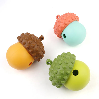 Boule de friandises en silicone Nuts &amp; Rockets qui fuit