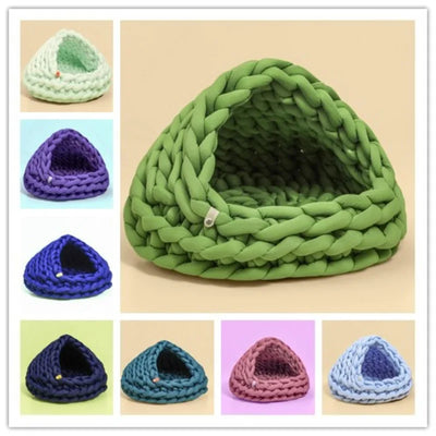 Comfortable Knitted Pet House