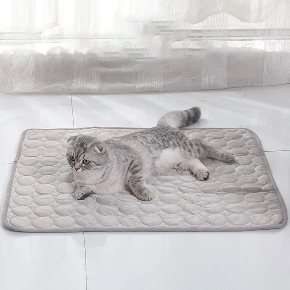 Tapis de couchage rafraîchissant pour animaux de compagnie