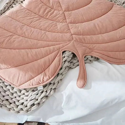 Soft Leaf Shape Pet Bed Mats