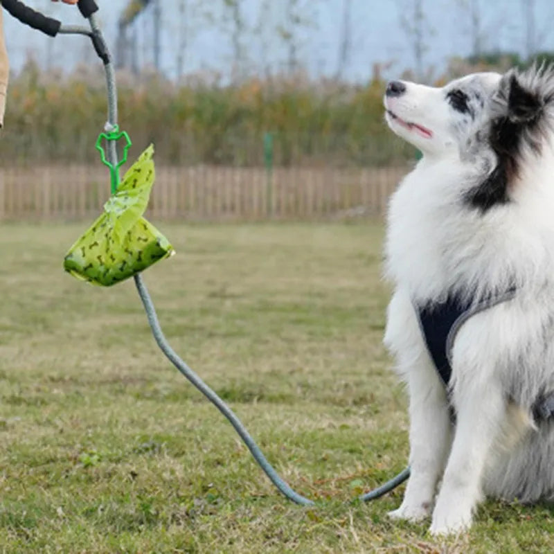 Porte-sac à crottes de chien mains libres avec clip de transport pour déchets d'animaux de compagnie