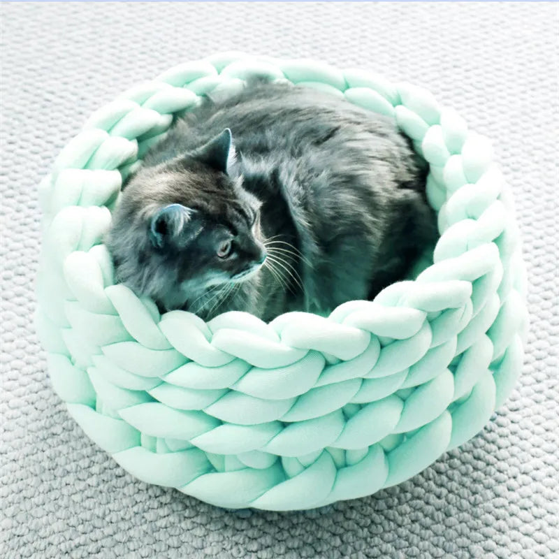 Handmade Knit Warm Soft Pet Bed